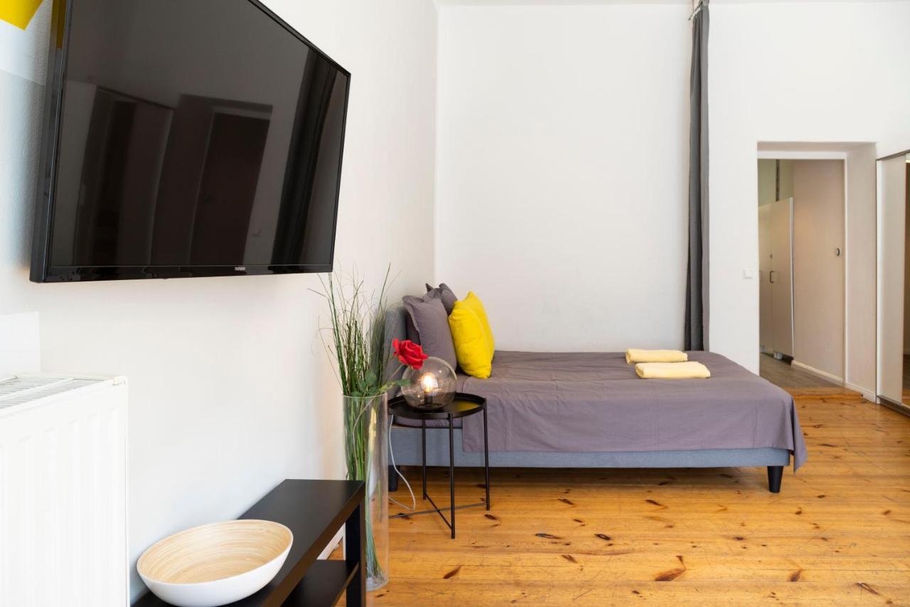 Cosy And Stylish In Neukolln Apartment
