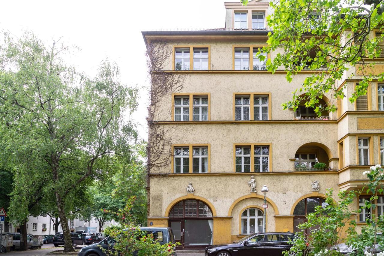 Spacious&stylish Loft Bed +s-bahn Access *