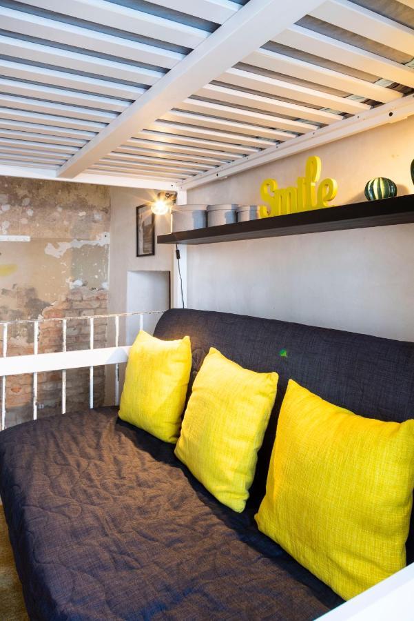 Apartment Shabby Chic +freshly Furnished +self Check-in *