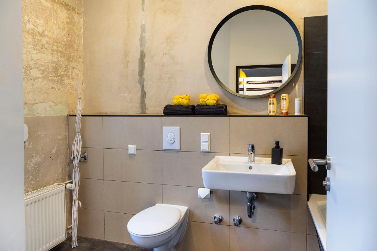 Shabby Chic +freshly Furnished +self Check-in Apartment Berlin