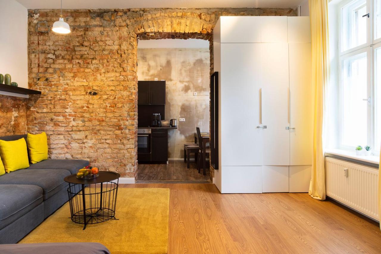 Shabby Chic +freshly Furnished&renovated Apartment Berlin