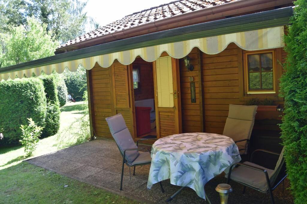 Gemuetliches Blockhaus, Waldblick, Naehe Ber/sxf Casa de férias