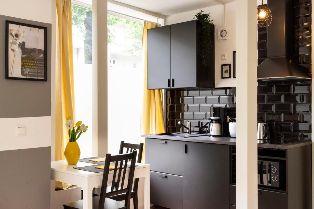 Homely Loft Style In Wilmersdorf Apartment