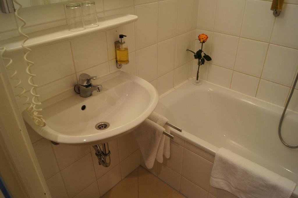 Plaza Am Kurfuerstendamm Hotel 3*