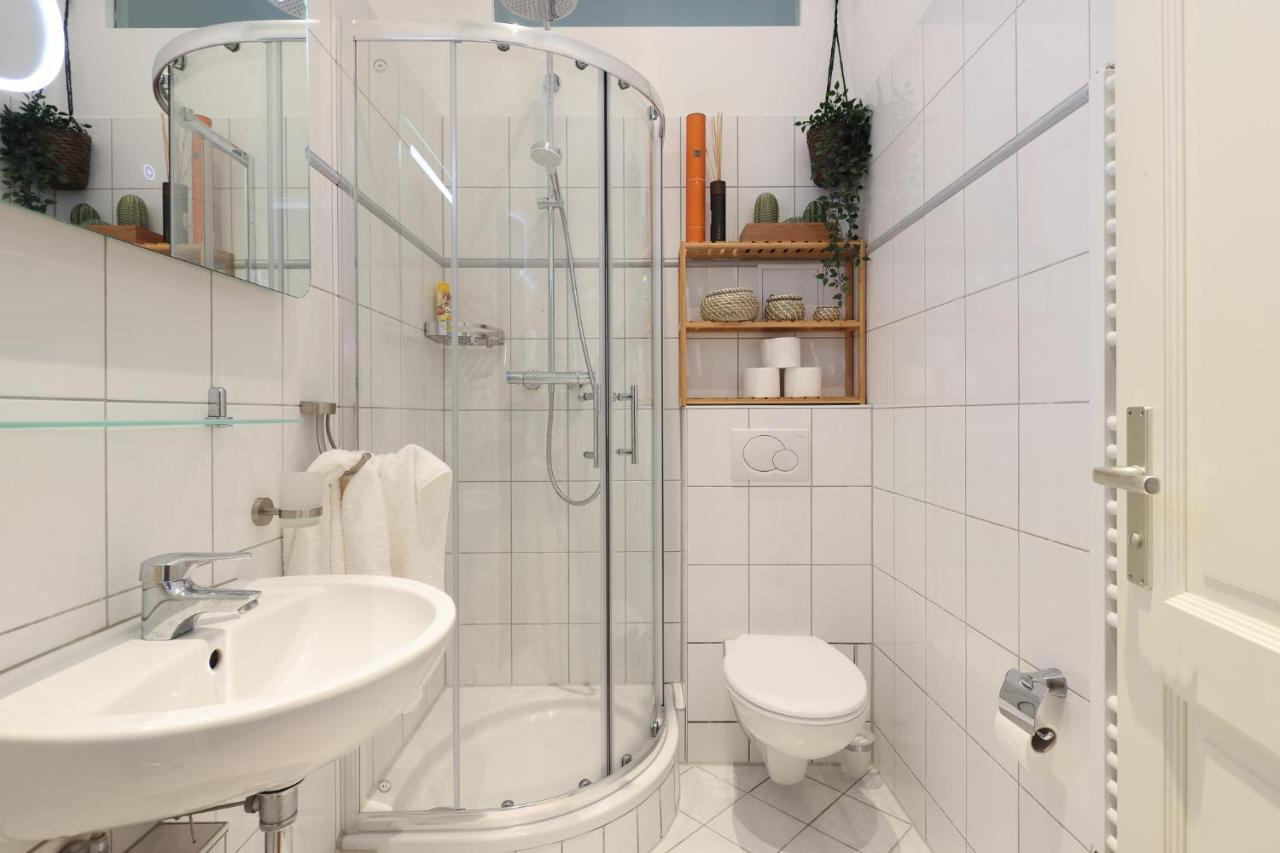 4 Personen Altbau Nahe Kurfürstendamm Apartment Berlin