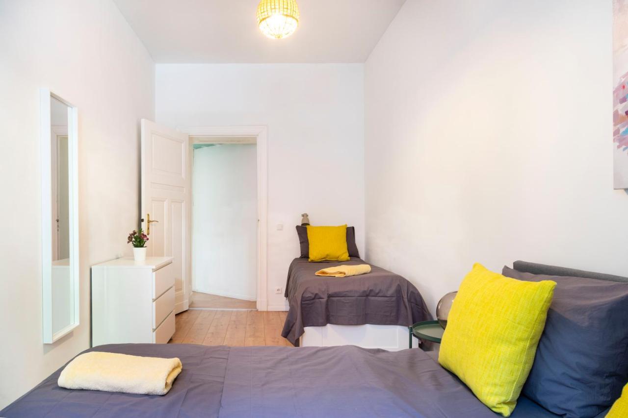 Apartment Freshly Renovated 2br&lr+walk-in Rainshower *