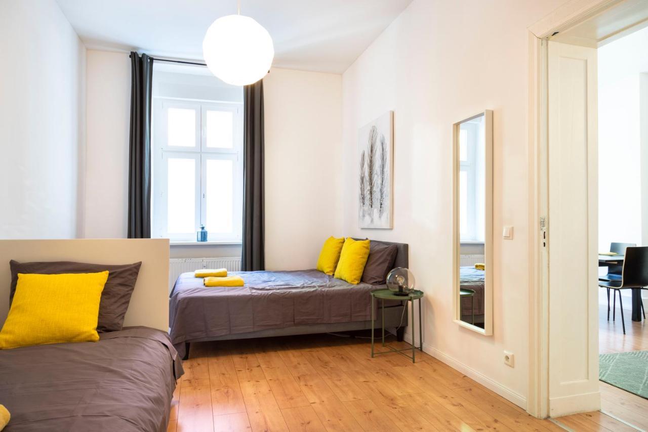 Apartment Freshly Renovated 2br&lr+walk-in Rainshower *