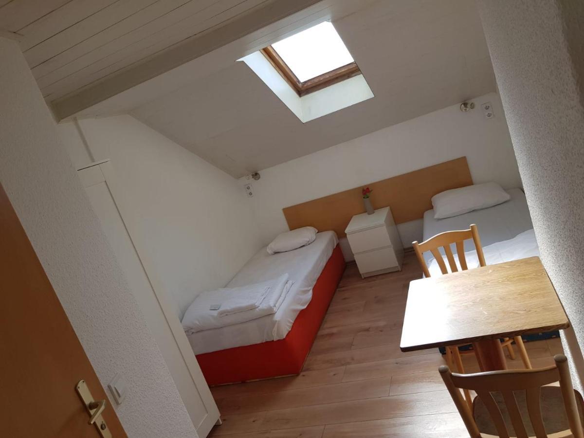 Studio Apartments Oranien Burger Tor Apartamento Berlim