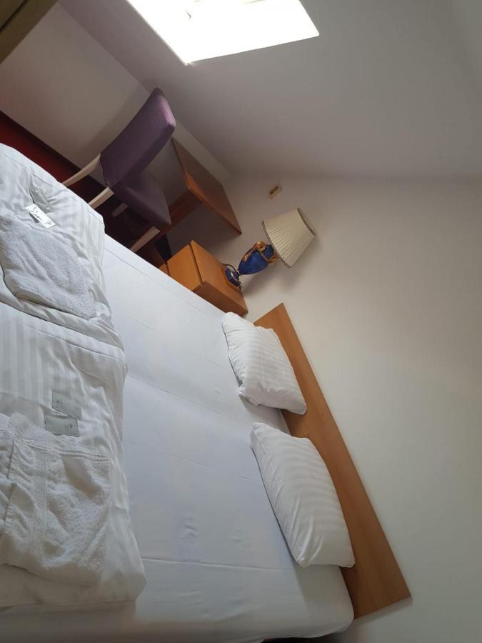 Studio Apartments Oranien Burger Tor Apartamento Berlim
