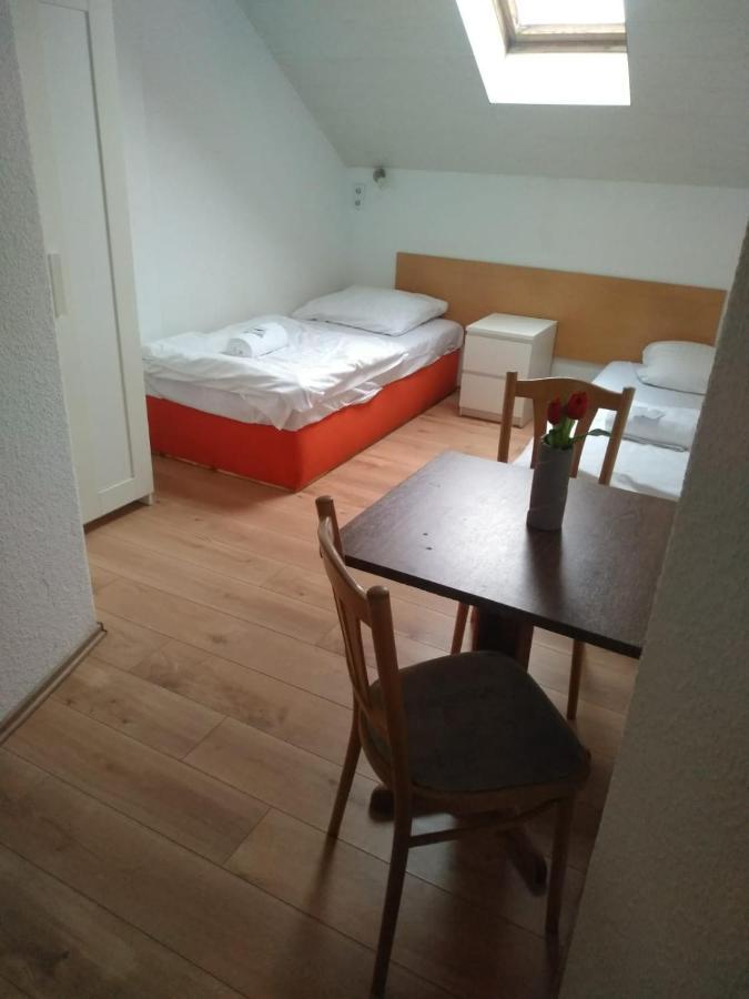 Studio Apartments Oranien Burger Tor Apartamento *