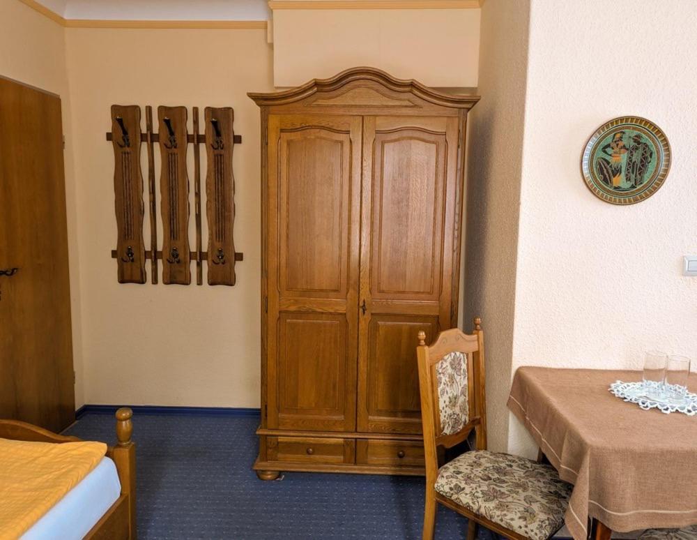 Waldschaenke Hotel