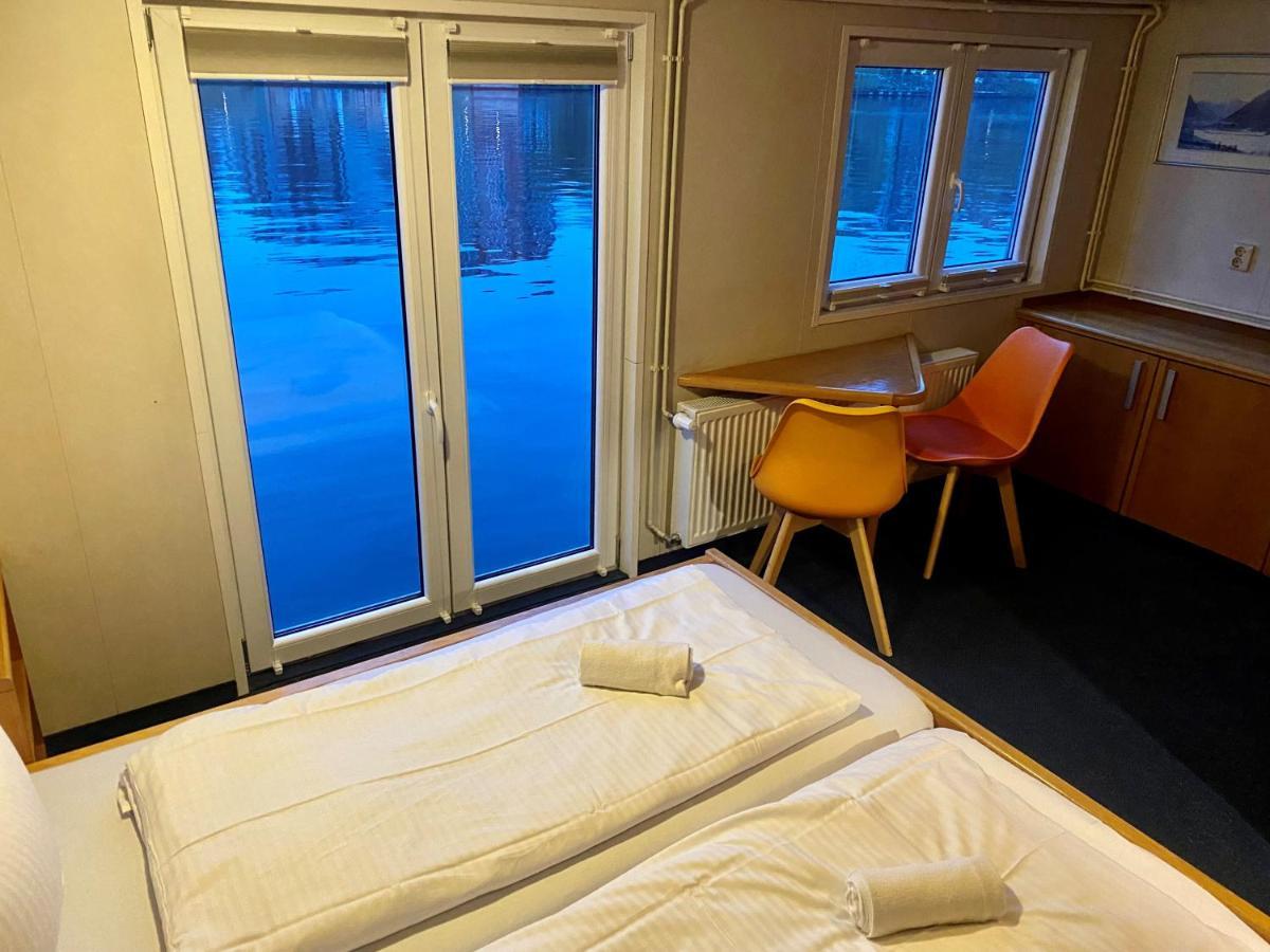 Hotel Shipotel-Berlin Gmbh, Shipotel Eastern & Shipotel Western