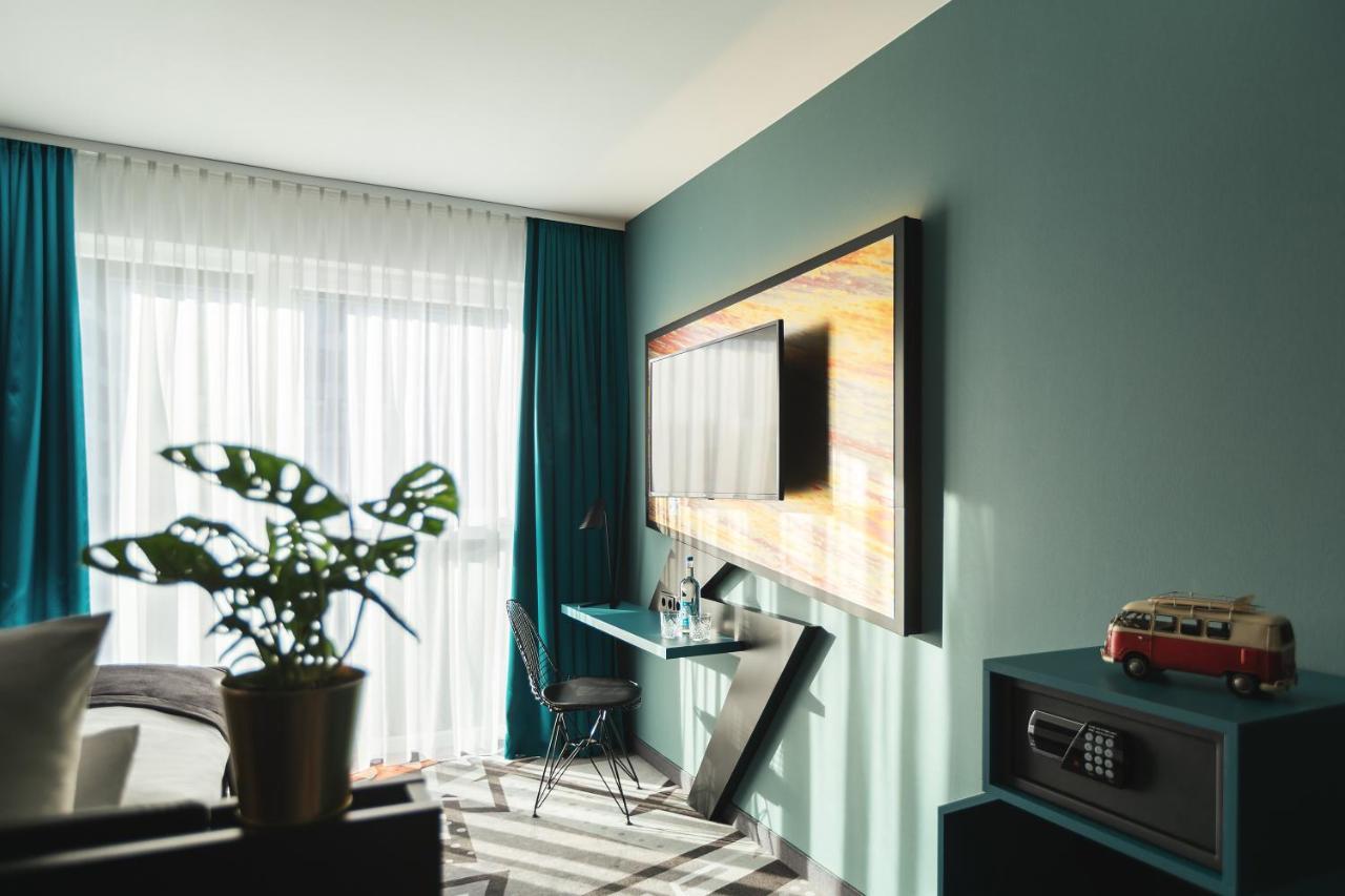 - The Niu, Flash Charlottenburg By Ihg Hotel Berlin
