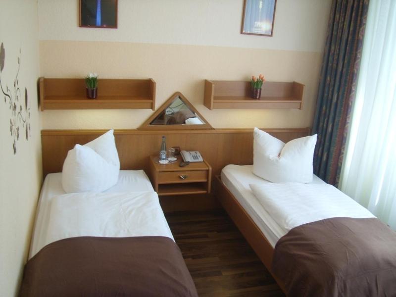 Columbia Hotel