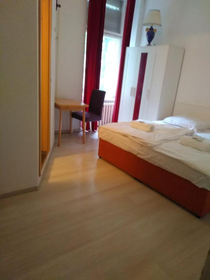 Maerkischer Hof 3*