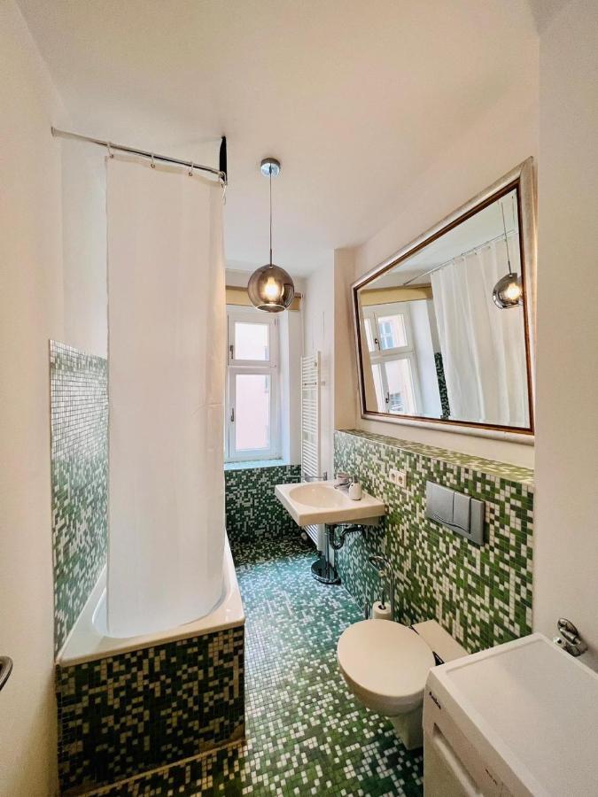 Alte Schoenhauser Lux * Berlin