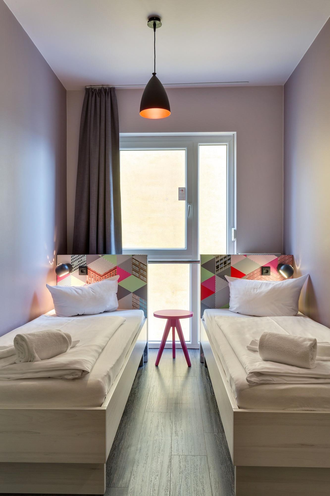 Meininger Alexanderplatz Hotel 3*