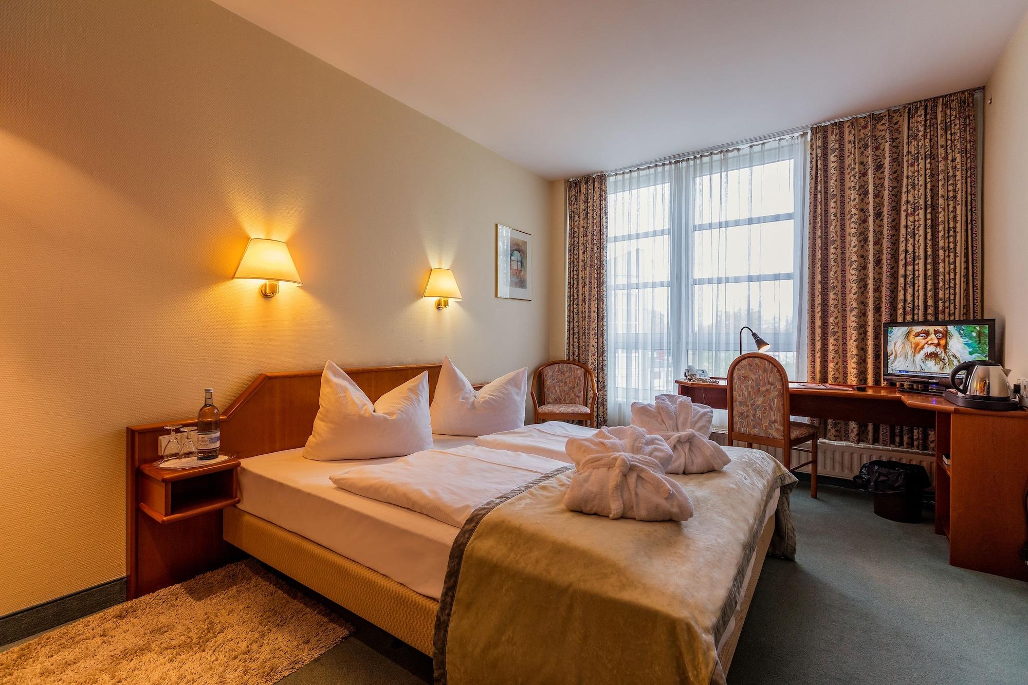 Senscity Spandau Hotel 3*