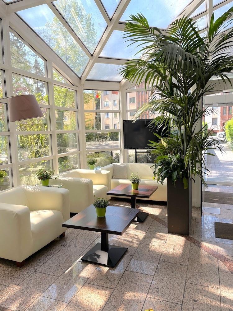 Senscity Spandau Hotel 3*
