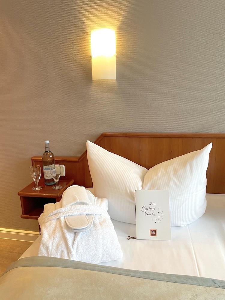 Senscity Spandau Hotel 3*