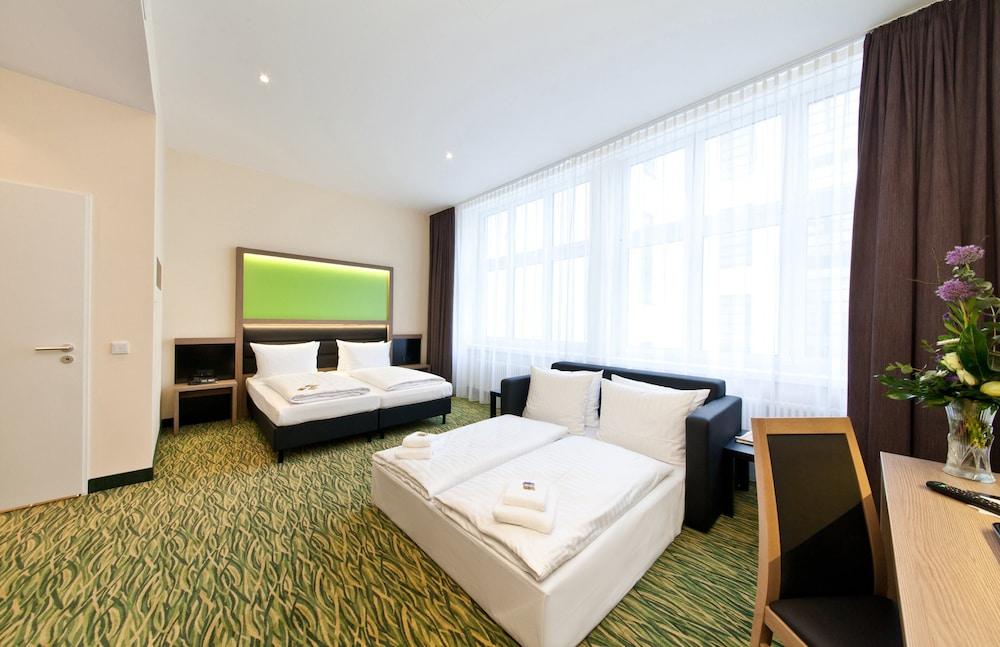 Garner - Charlottenburg, An Ihg