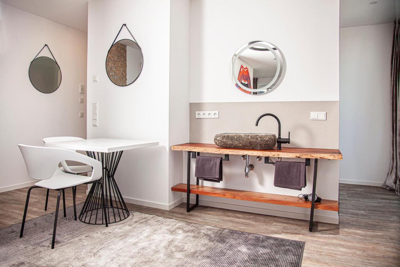 The Faces Apartment *
