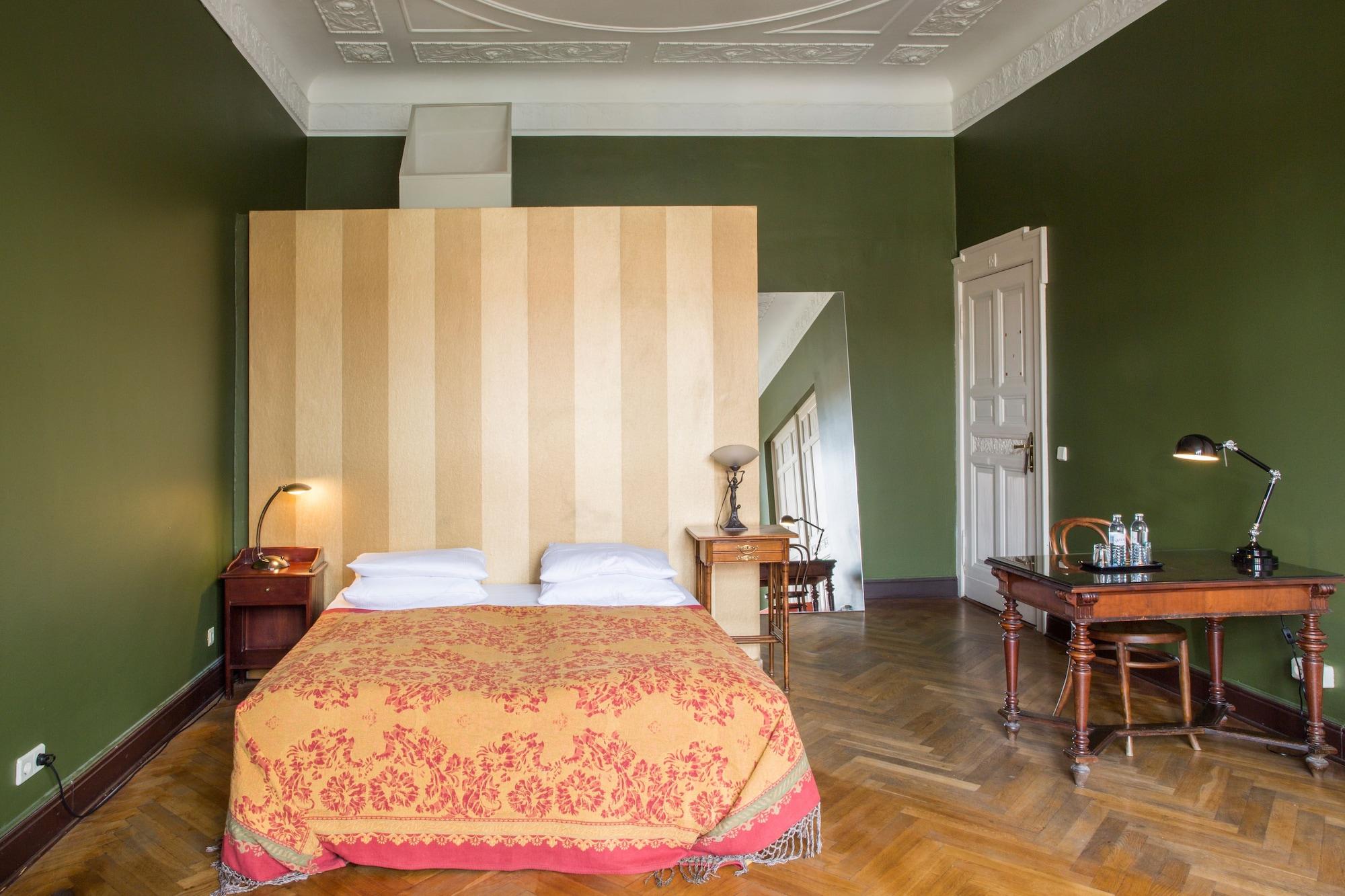 Art Nouveau Am Kurfuerstendamm Berlim