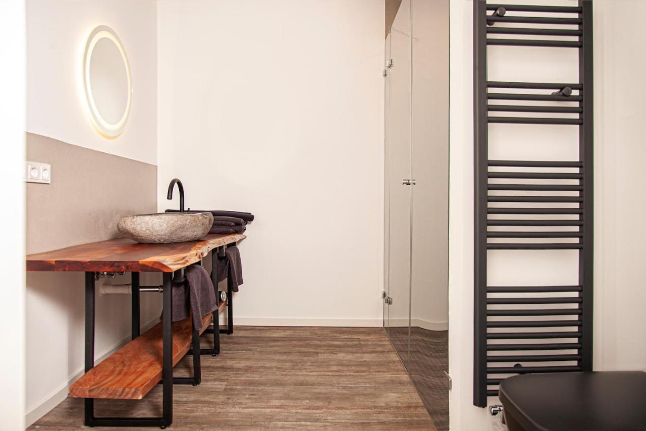 The Faces Apartment *