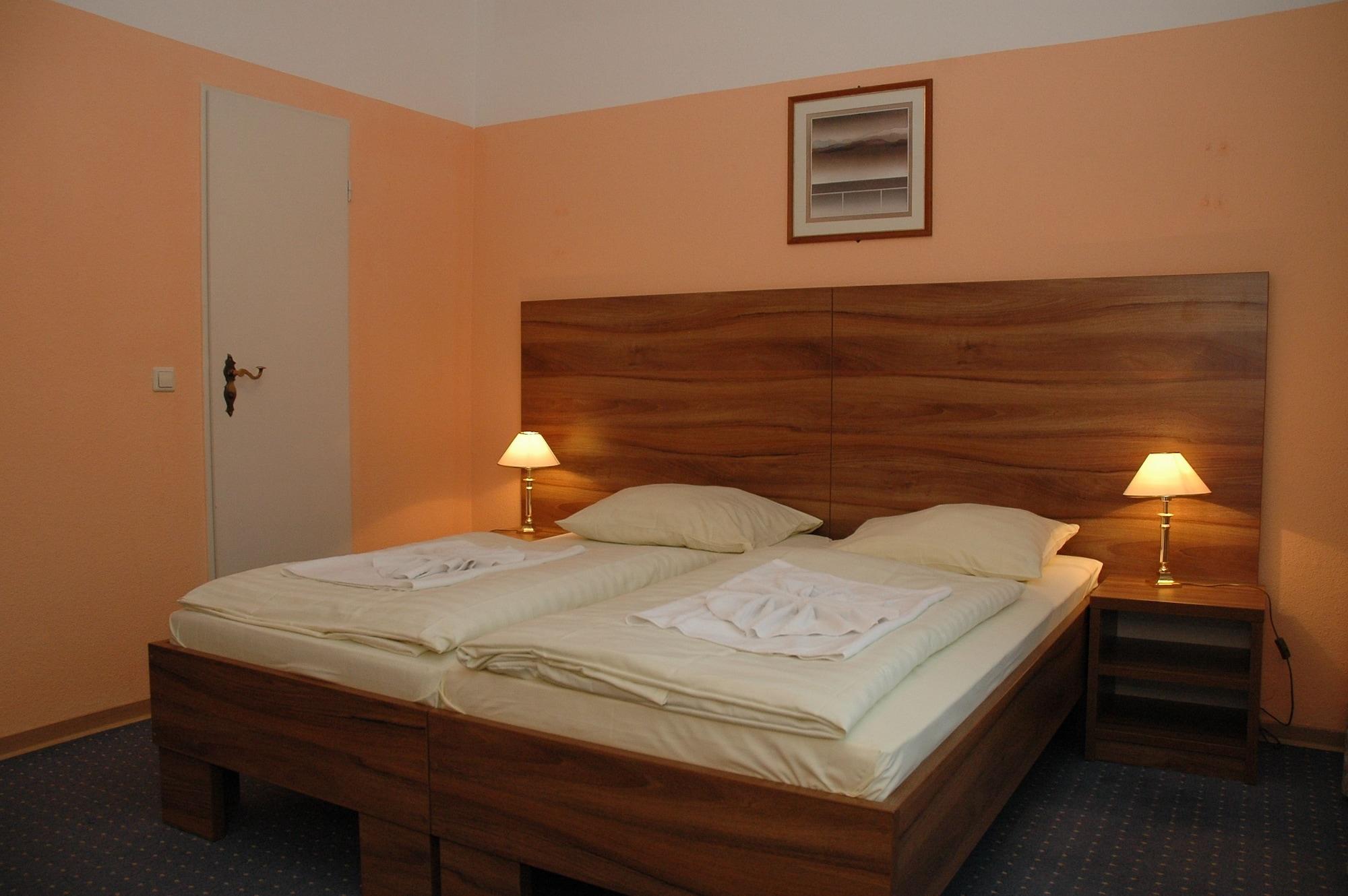 Alper Am Potsdamer Platz Hotel