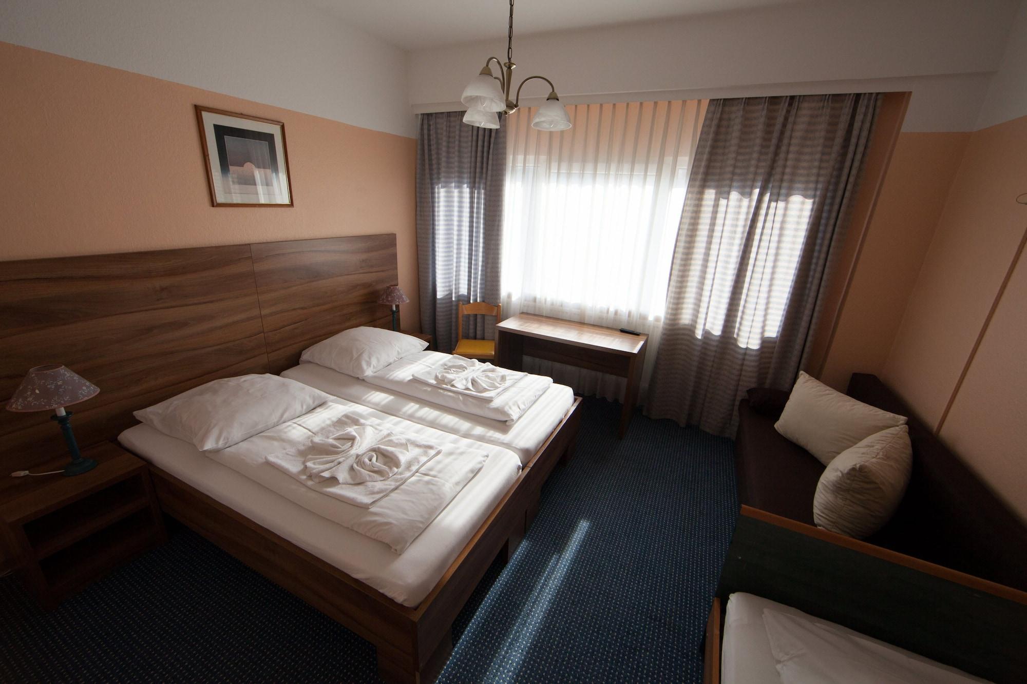Alper Am Potsdamer Platz Hotel