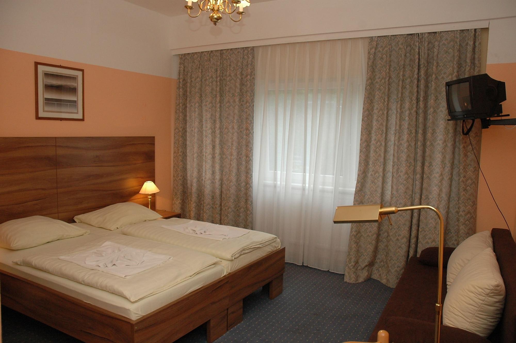 Hotel Alper Am Potsdamer Platz 3*