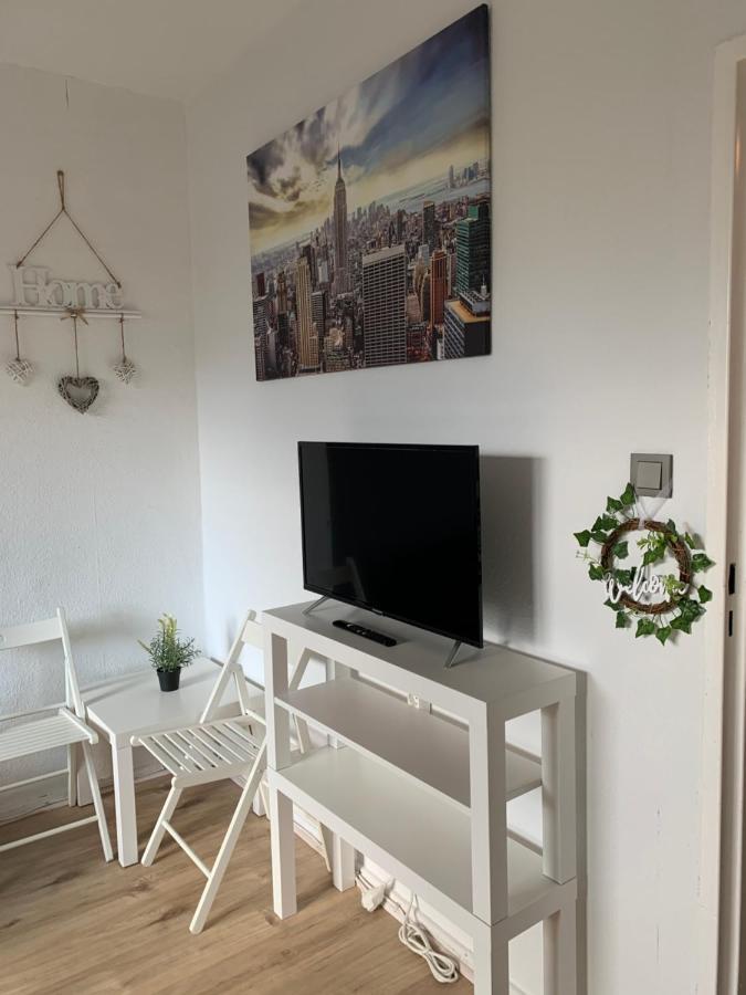 Lebt-wohnung Fur Bis Zu 12 Personen *