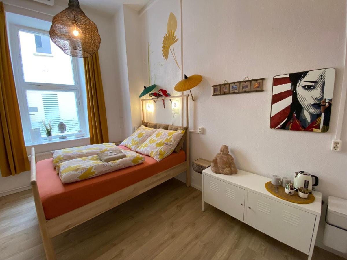 Kiez Hostel *