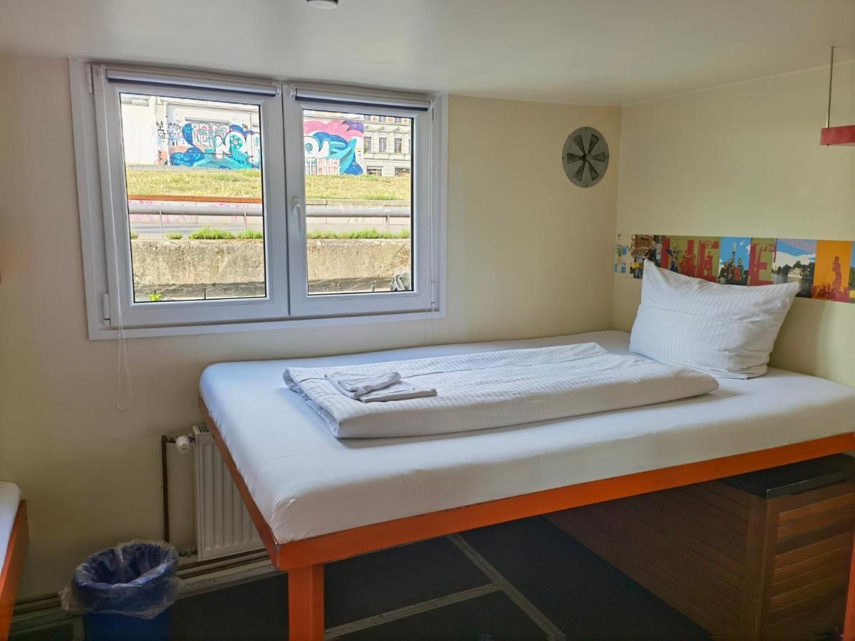 Shipotel-Berlin Gmbh, Shipotel Eastern & Shipotel Western 2*