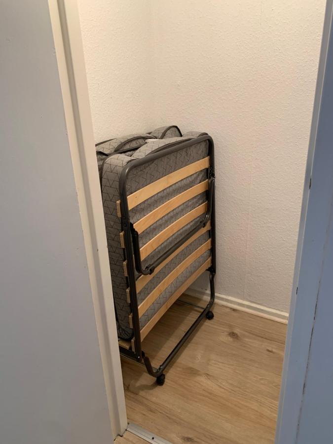 Lebt-wohnung Fur Bis Zu 12 Personen * Berlin