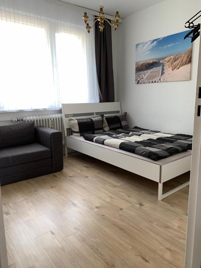 Lebt-wohnung Fur Bis Zu 12 Personen Apartment *