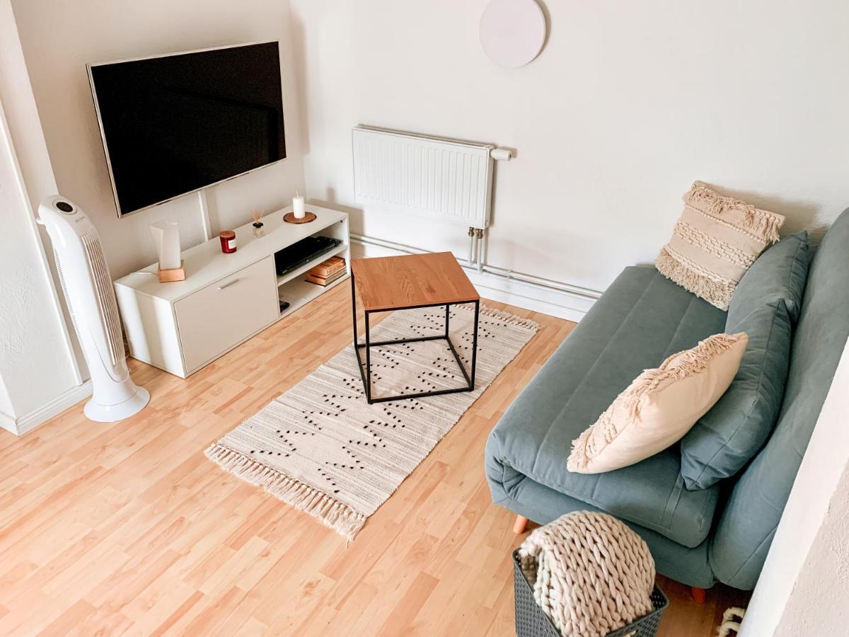 Karowlina Cozy House 1-4 Person *