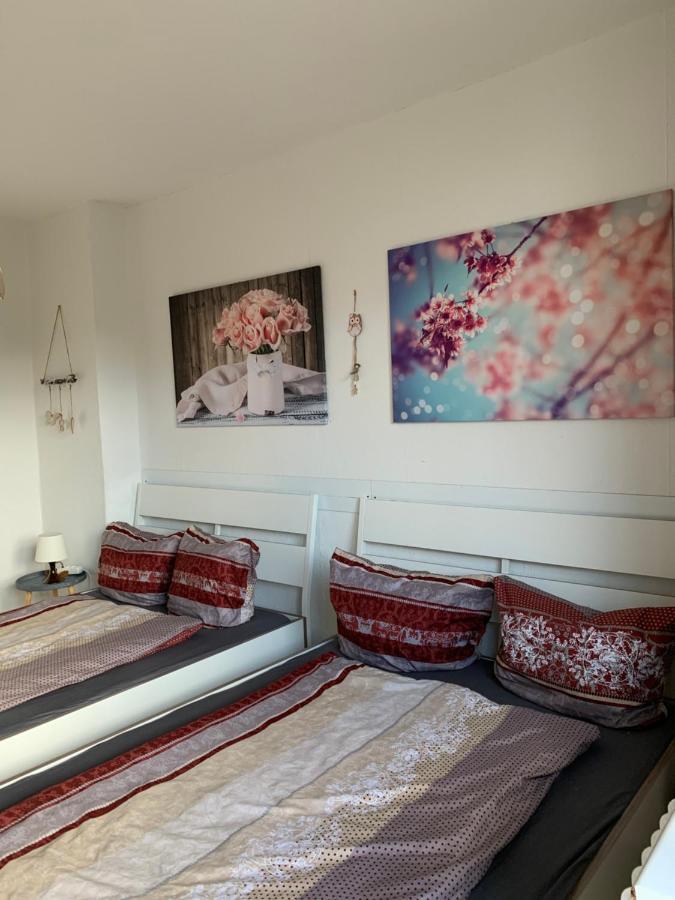 Apartment Lebt-wohnung Fur Bis Zu 12 Personen Berlin