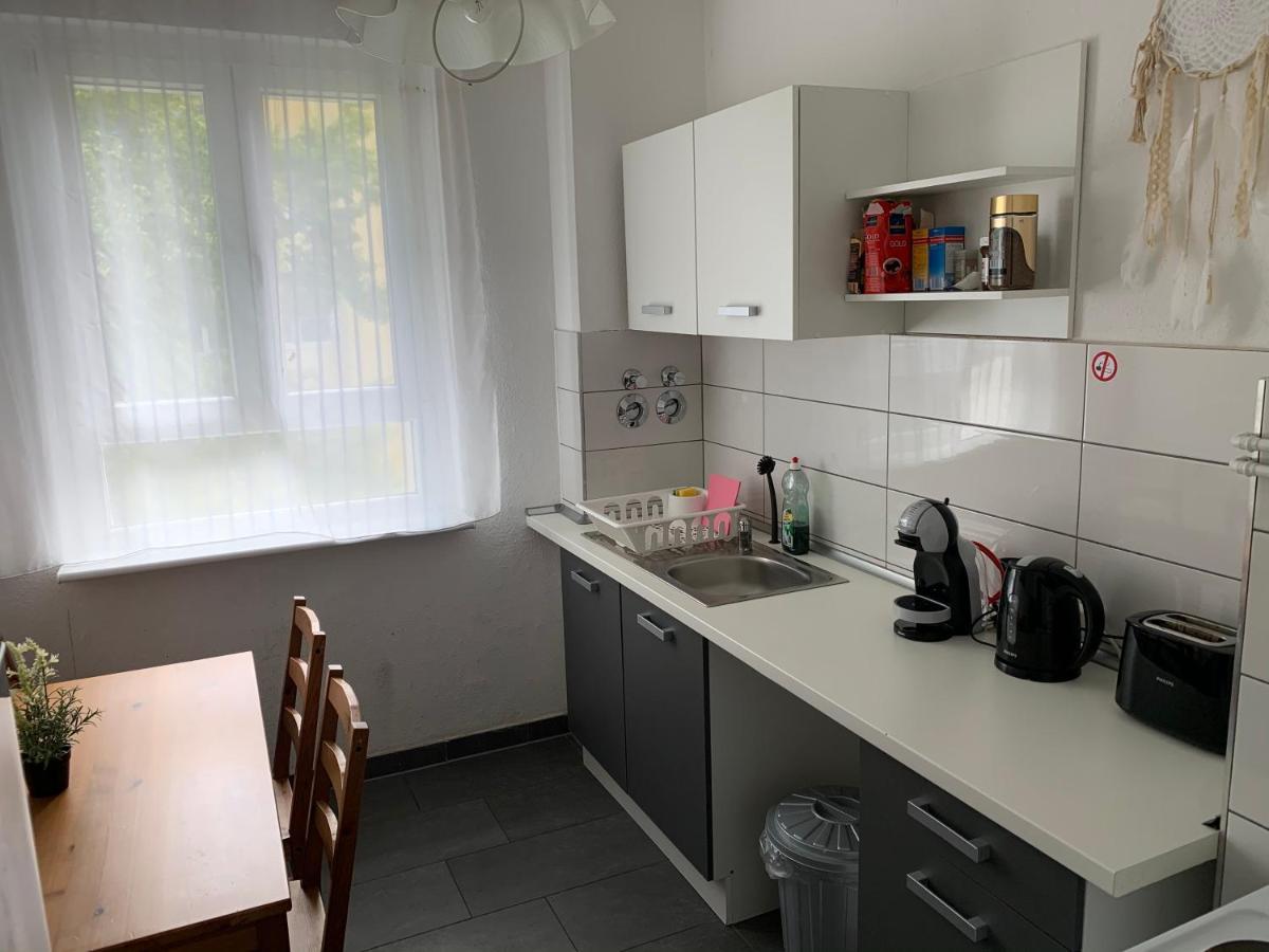 Lebt-wohnung Fur Bis Zu 12 Personen Apartment