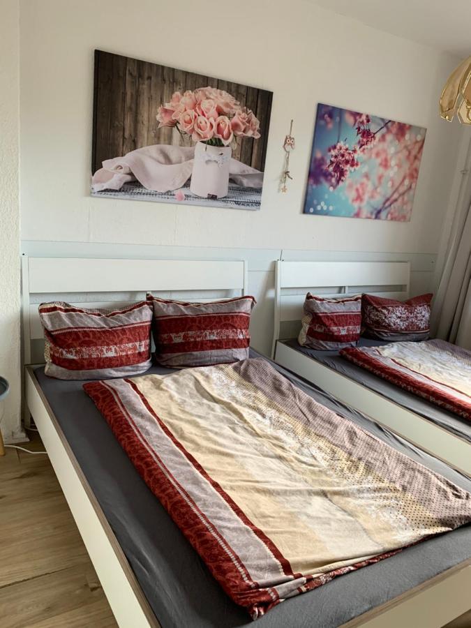 Lebt-wohnung Fur Bis Zu 12 Personen Berlin