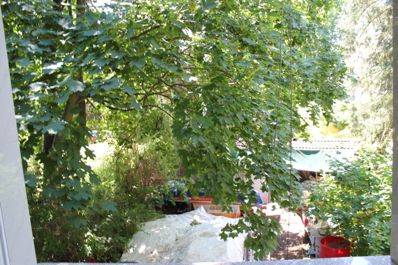 Netflix, Highspeed Internet, Küche, Premium Kabelfernsehen, Queen-size-bett 160×200 * Berlin
