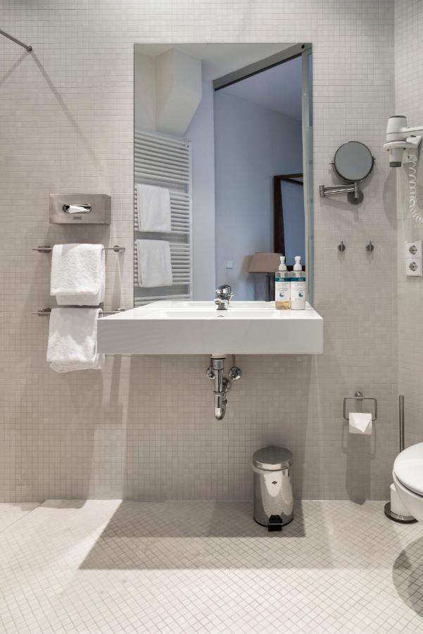 Numa Belfort Aparthotel 4*
