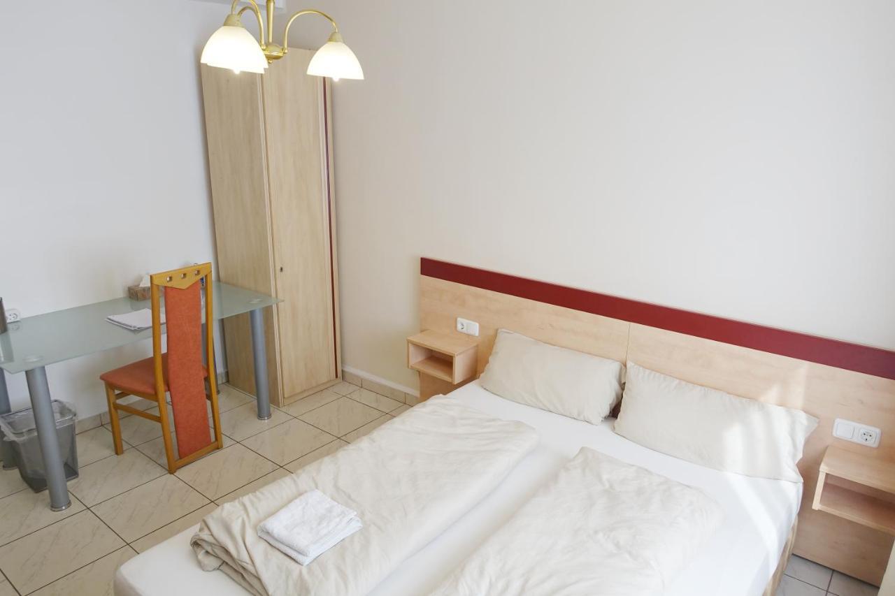 Netflix, Highspeed Internet, Küche, Premium Kabelfernsehen, Queen-size-bett 160×200 Privatunterkunft Berlin