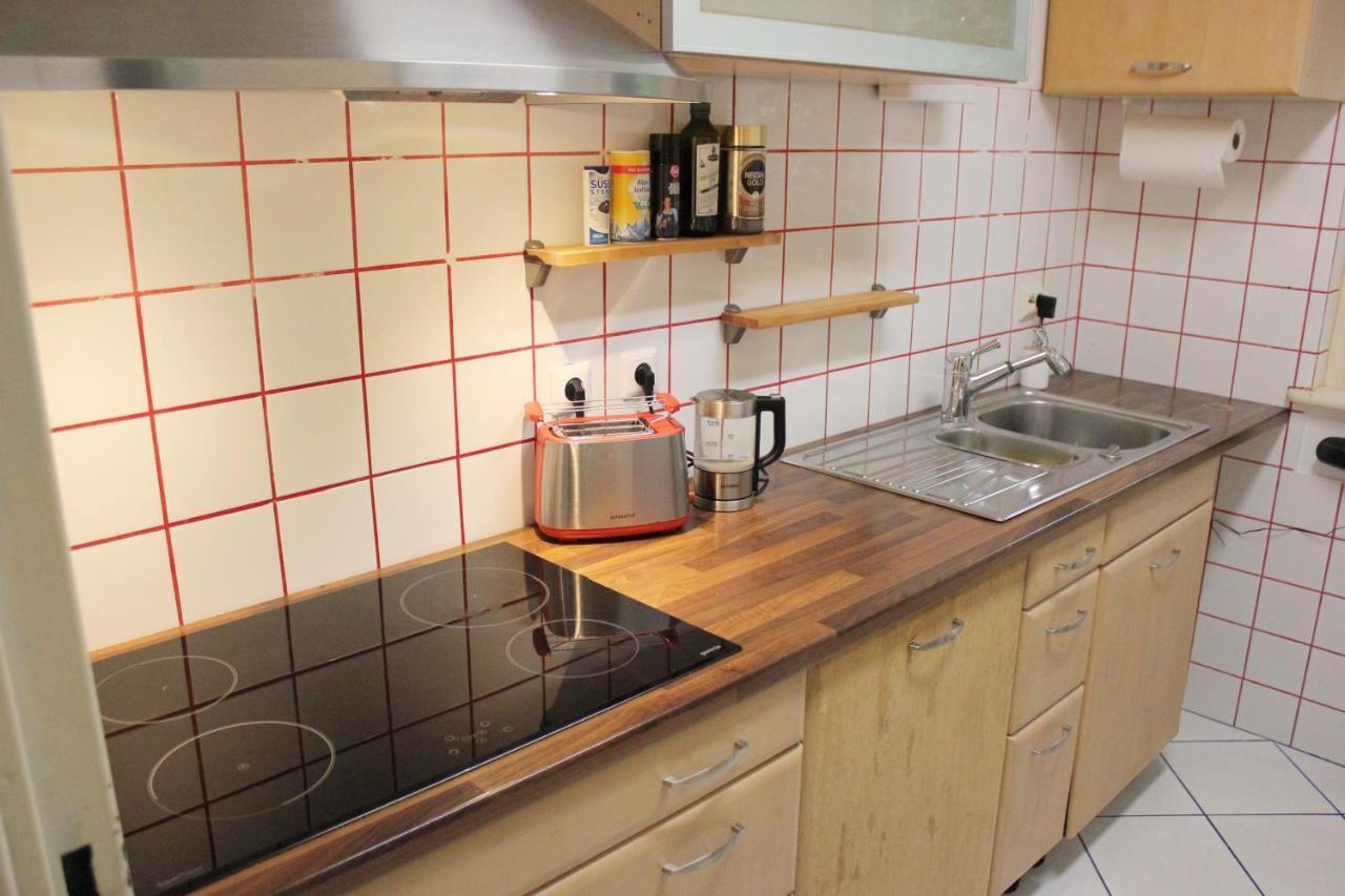 Privatunterkunft Netflix, Highspeed Internet, Küche, Premium Kabelfernsehen, Queen-size-bett 160×200