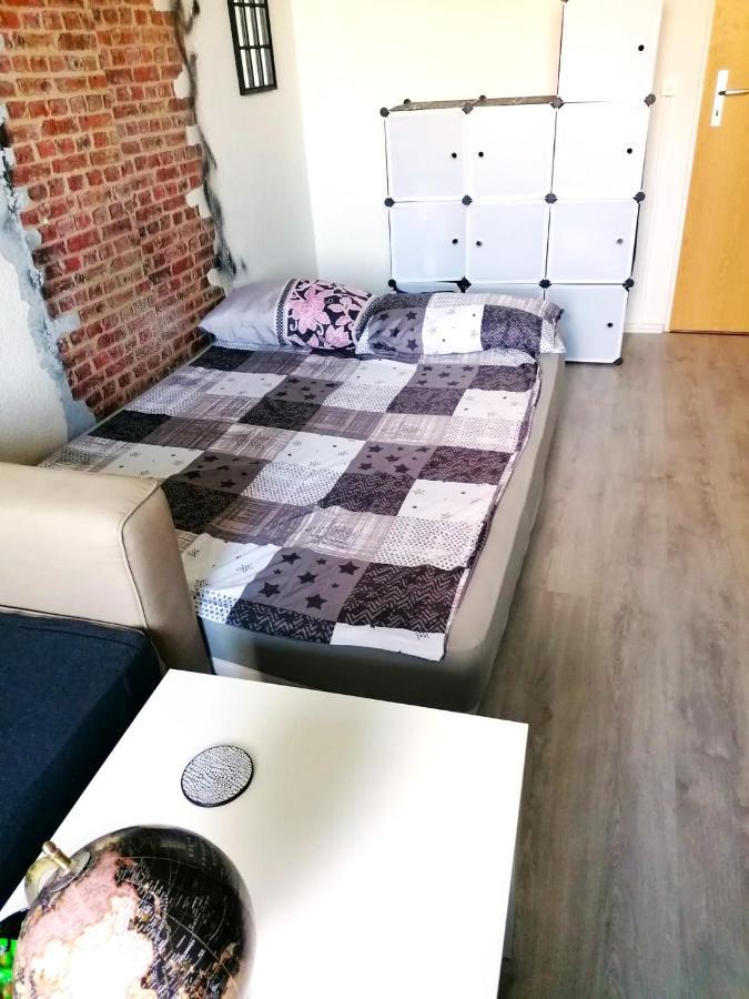 Trendy Cool And Cozy Big In A Area 12 Min Near From The Center Homestay *