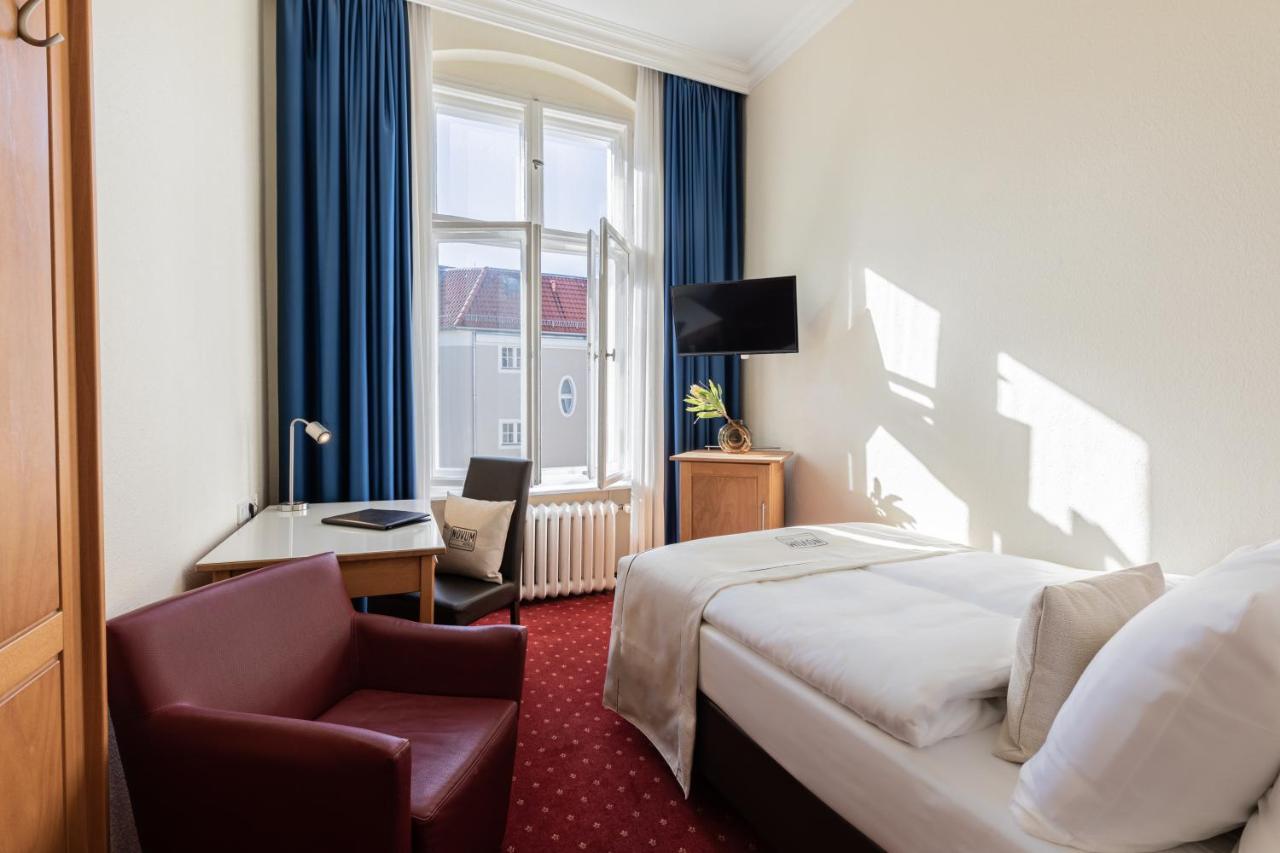 Novum Gates Charlottenburg Hotel 3*