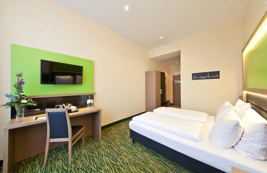 Garner - Charlottenburg, An Ihg Berlim
