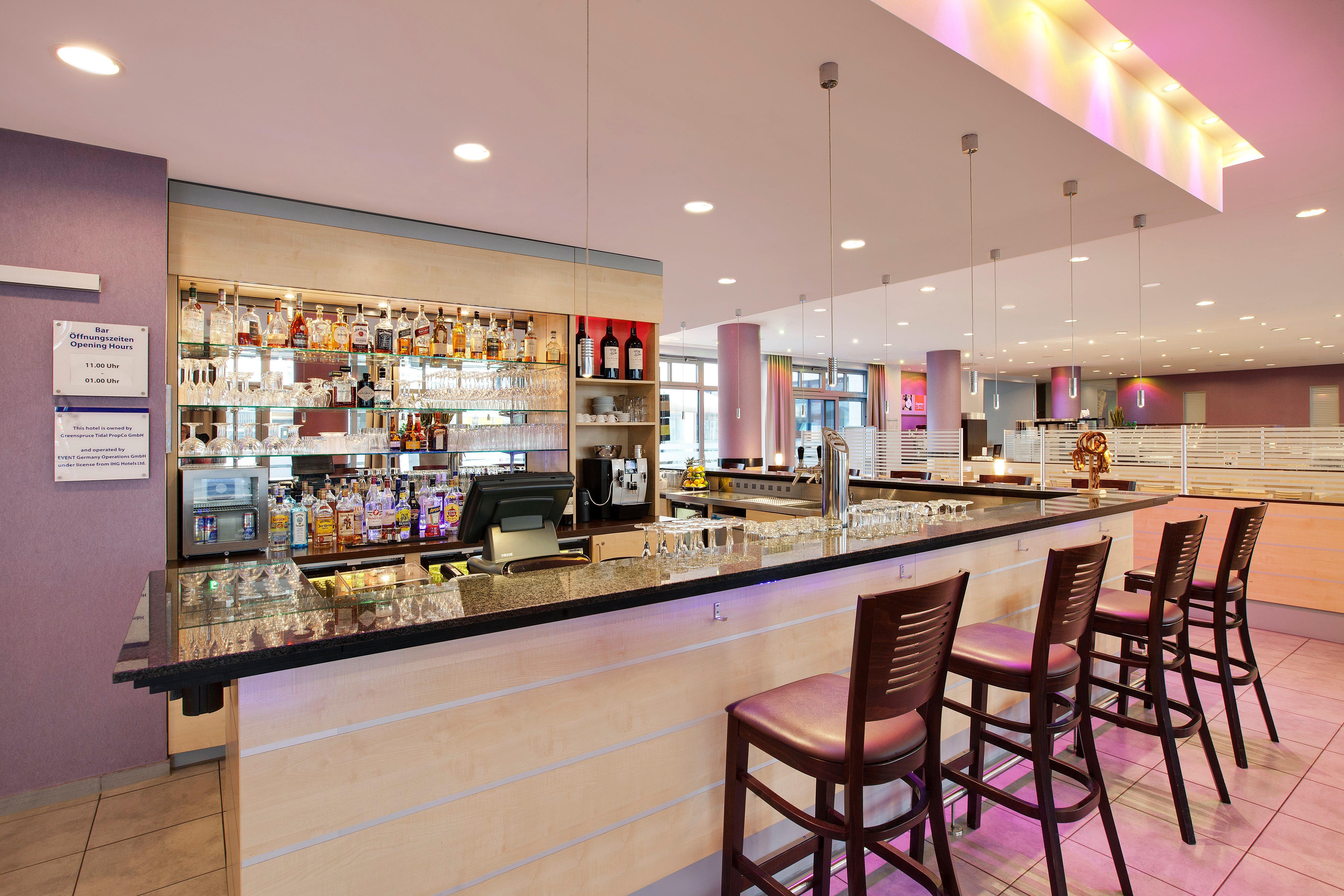 Holiday Express City Centre By Ihg Hotel 3*