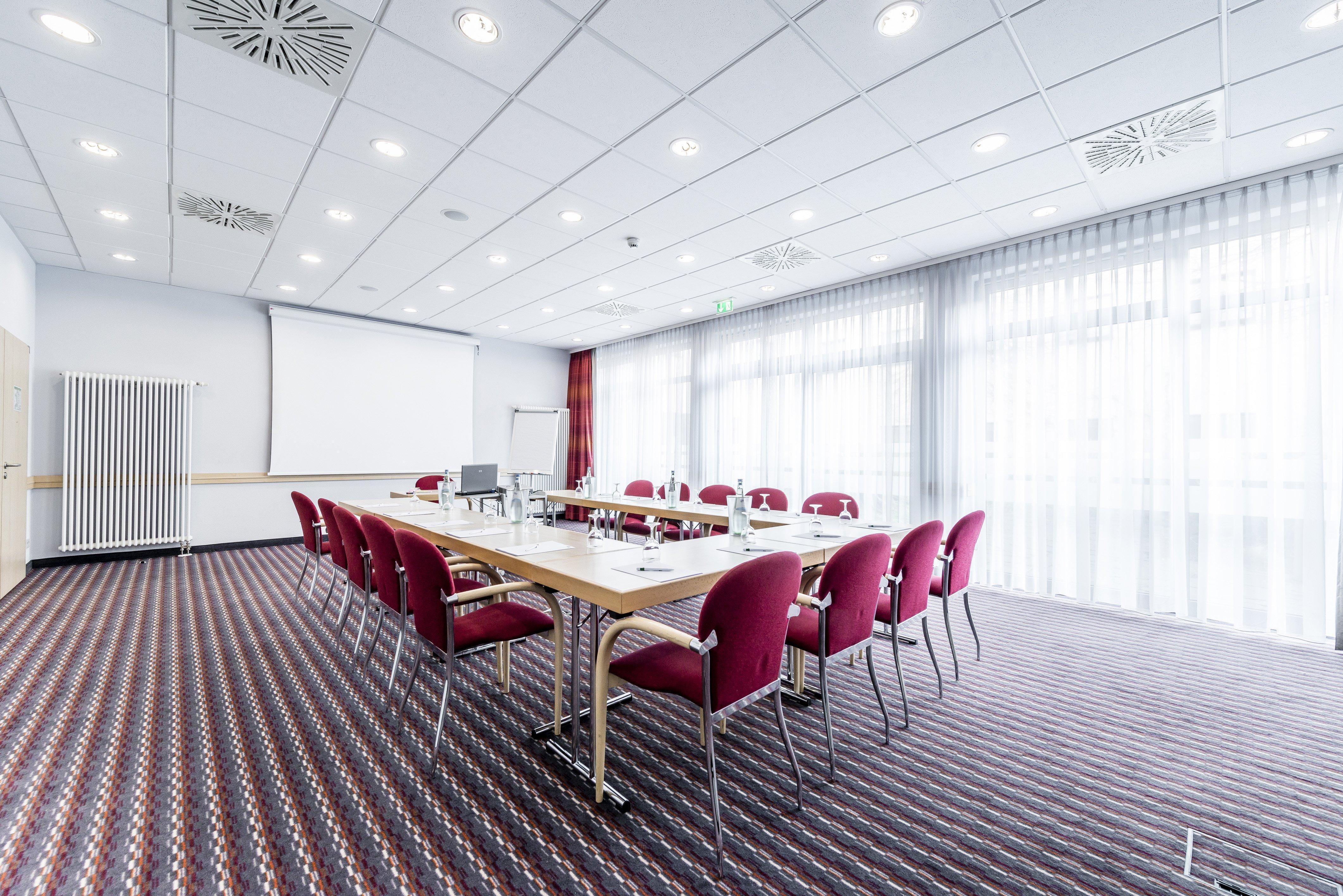Hotel Holiday Express City Centre By Ihg 3*