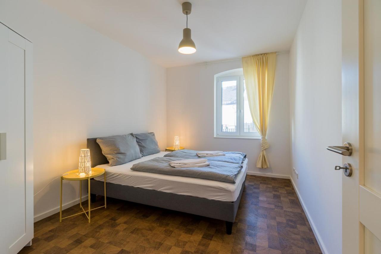 Nena Hermannplatz